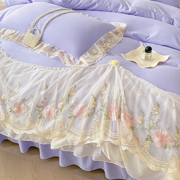 91家纺网 家纺一手货源 找家纺 富宁2025新款水洗亲肤棉雪纺蕾丝刺绣床裙床笠三件套四件套 潘多拉-紫