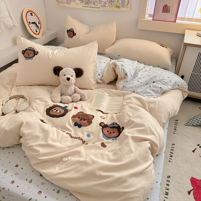 91家纺网 家纺一手货源 找家纺 沃朴家居 2025春夏新款亲肤水洗棉毛巾绣四件套 动物乐园