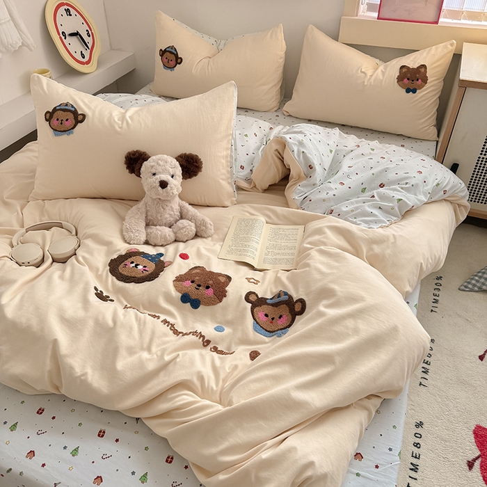 91家纺网 家纺一手货源 找家纺 沃朴家居 2025春夏新款亲肤水洗棉毛巾绣四件套 动物乐园