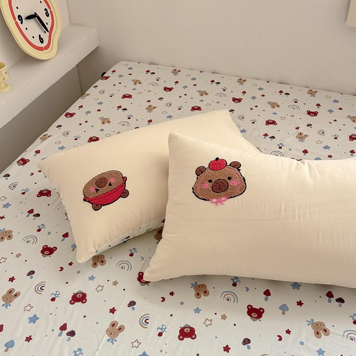 91家纺网 家纺一手货源 找家纺 沃朴家居 2025春夏新款亲肤水洗棉毛巾绣四件套 淘气巴拉