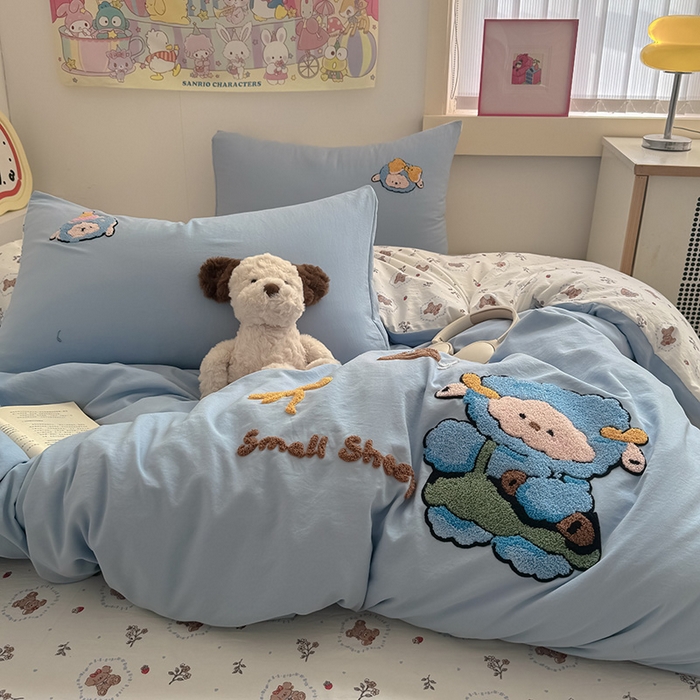 91家纺网 家纺一手货源 找家纺 沃朴家居 2025春夏新款亲肤水洗棉毛巾绣四件套 小萌羊