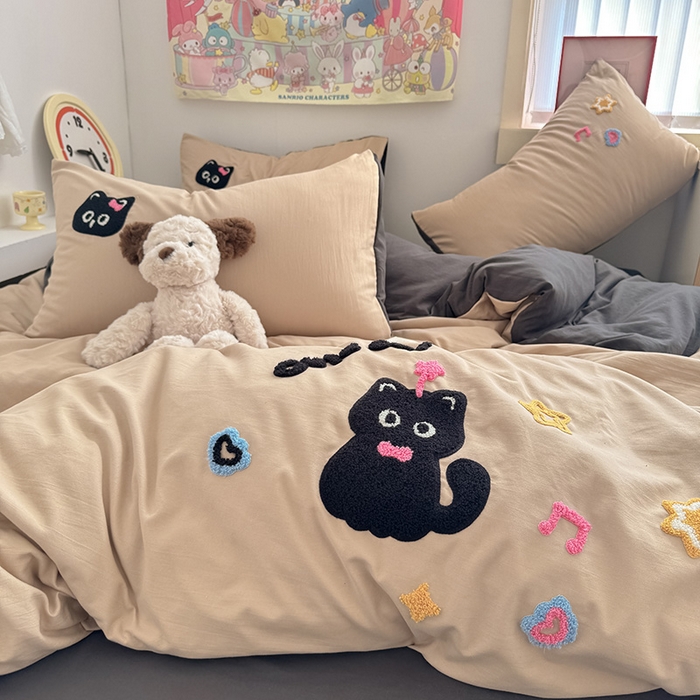 91家纺网 家纺一手货源 找家纺 沃朴家居 2025春夏新款亲肤水洗棉毛巾绣四件套 音乐猫咪