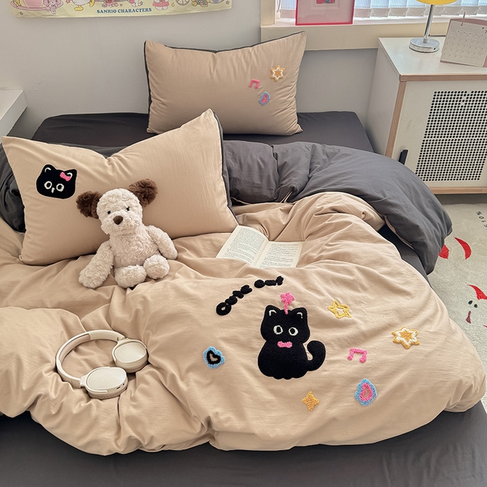 91家纺网 家纺一手货源 找家纺 沃朴家居 2025春夏新款亲肤水洗棉毛巾绣四件套 音乐猫咪