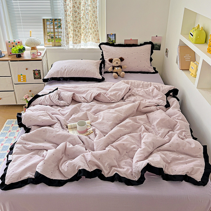 91家纺网 家纺一手货源 找家纺 水木坊 2025春夏新款A云感皱皱纱黑花边夏被夏凉被空调被（含买家秀） 邂逅-倾心 紫