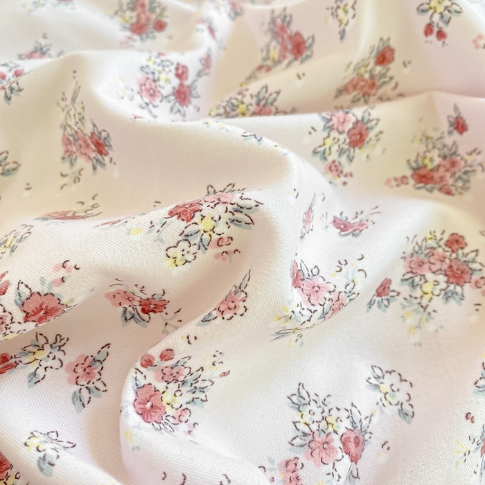 91家纺网 家纺一手货源 找家纺 皇谱家纺 2025新款A类有氧木棉床裙四件套 北海恋人