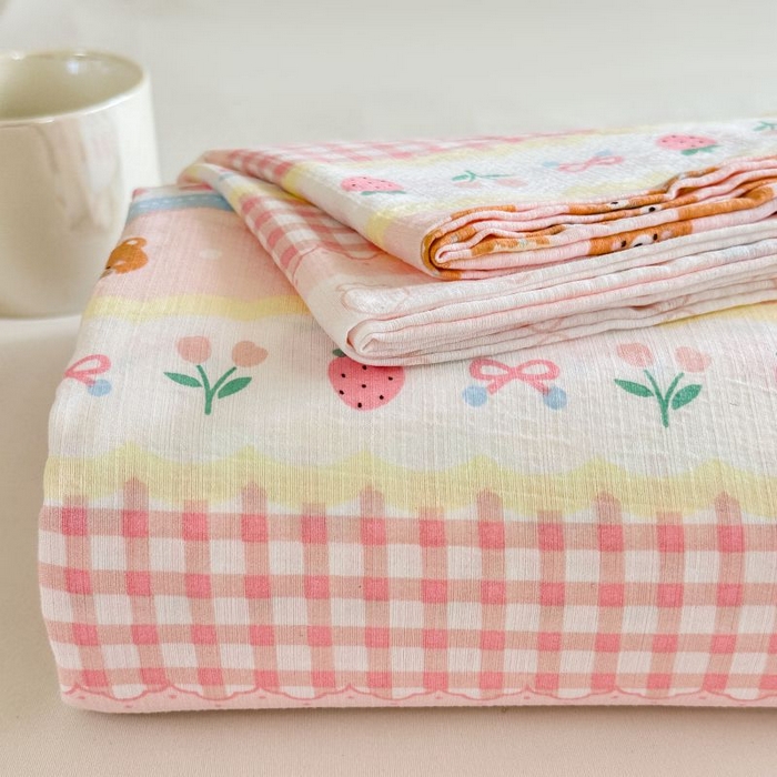 91家纺网 家纺一手货源 找家纺 温眠家纺 2025春夏新款A类云感棉双层纱床单单床单枕套三件套 草莓蛋糕