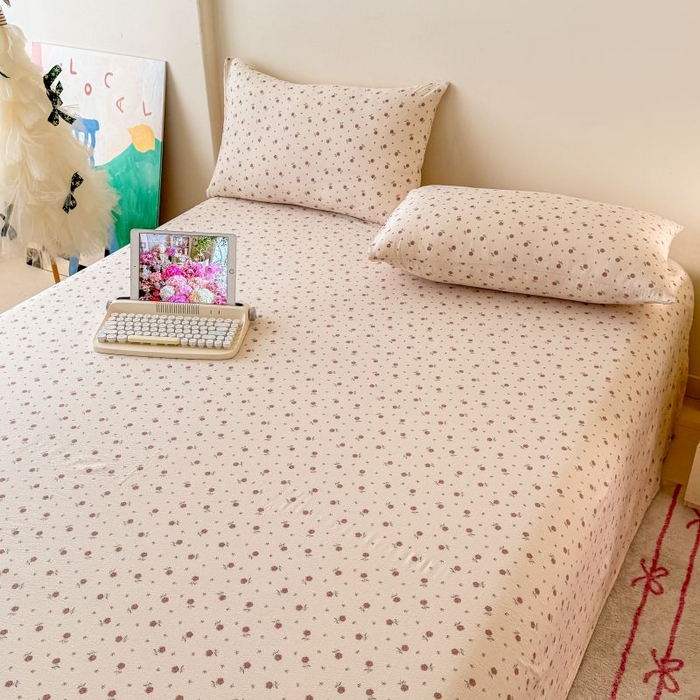 91家纺网 家纺一手货源 找家纺 温眠家纺 2025春夏新款A类云感棉双层纱床单单床单枕套三件套 旧梦难续