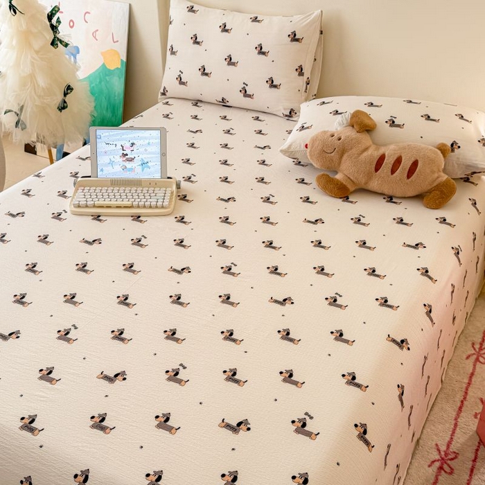 91家纺网 家纺一手货源 找家纺 温眠家纺 2025春夏新款A类云感棉双层纱床单单床单枕套三件套 腊肠狗