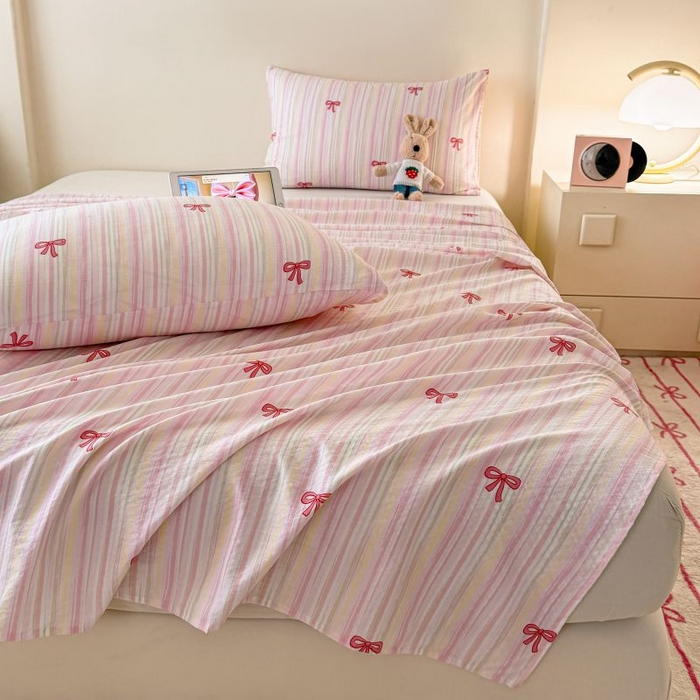 91家纺网 家纺一手货源 找家纺 温眠家纺 2025春夏新款A类云感棉双层纱床单单床单枕套三件套 蝴蝶结