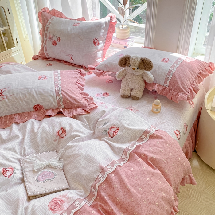 91家纺网 家纺一手货源 找家纺 皇谱家纺 2025新款A类有氧木棉床裙四件套 恋曲-红