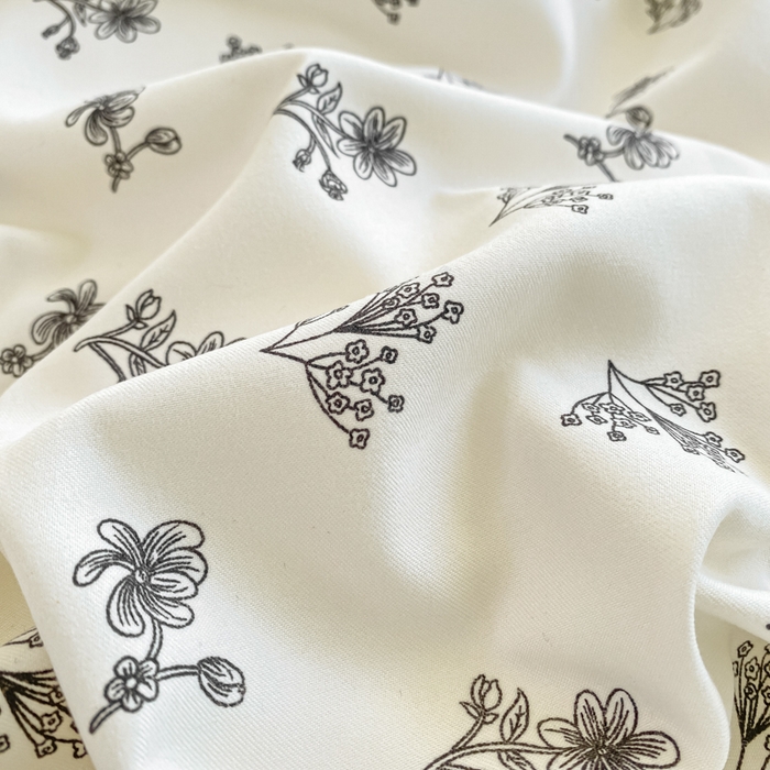 91家纺网 家纺一手货源 找家纺 皇谱家纺 2025新款A类有氧木棉床裙四件套 漫日之夏