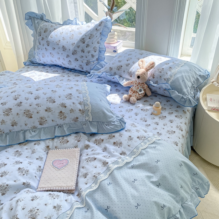 91家纺网 家纺一手货源 找家纺 皇谱家纺 2025新款A类有氧木棉床裙四件套 玫瑰山茶-兰