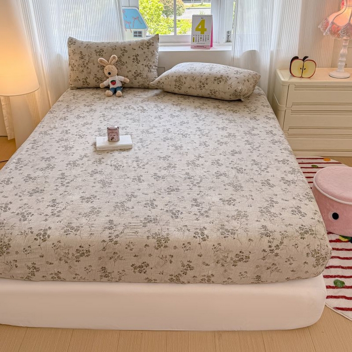 91家纺网 家纺一手货源 找家纺 温眠家纺 2025春夏新款A类云感棉双层纱床笠单床笠枕套三件套 秋风萧瑟