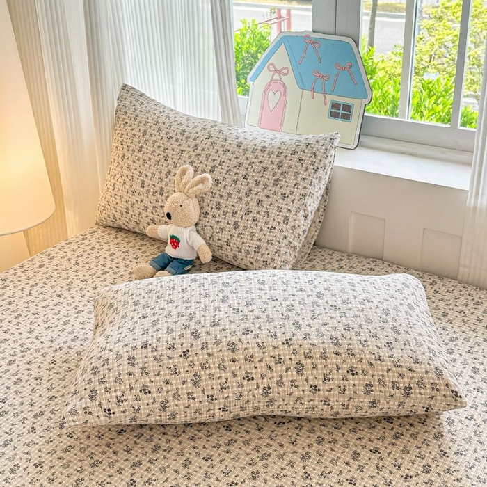 91家纺网 家纺一手货源 找家纺 温眠家纺 2025春夏新款A类云感棉双层纱床笠单床笠枕套三件套 失约温柔