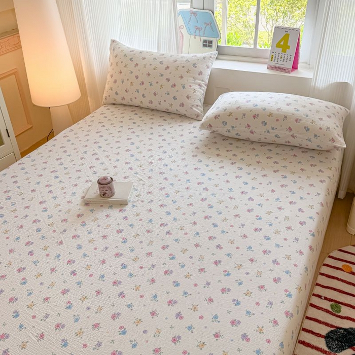 91家纺网 家纺一手货源 找家纺 温眠家纺 2025春夏新款A类云感棉双层纱床笠单床笠枕套三件套 铃兰春信