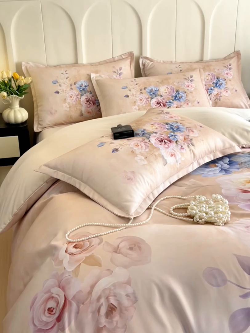 91家纺网 家纺一手货源 找家纺 大麦乐田 2025新款数码印花大版花卉四件套 午后巴黎