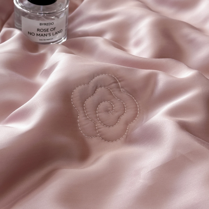 91家纺网 家纺一手货源 找家纺 安妮家居 2025新款莱赛尔天丝CoCo小香夏被子被芯夏凉被空调被 美豆沙