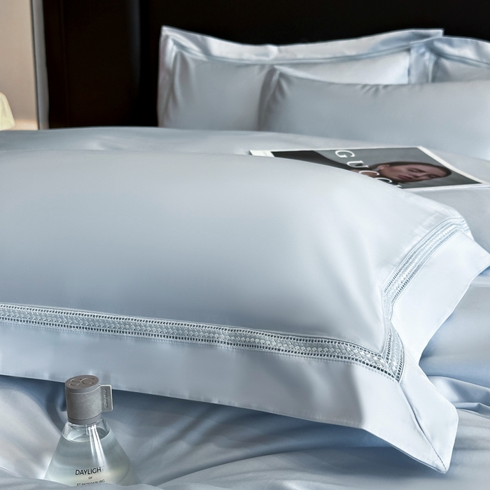 91家纺网 家纺一手货源 找家纺 安妮家居2025新款全棉A类镂空秘境四件套 秘境-蔚蓝