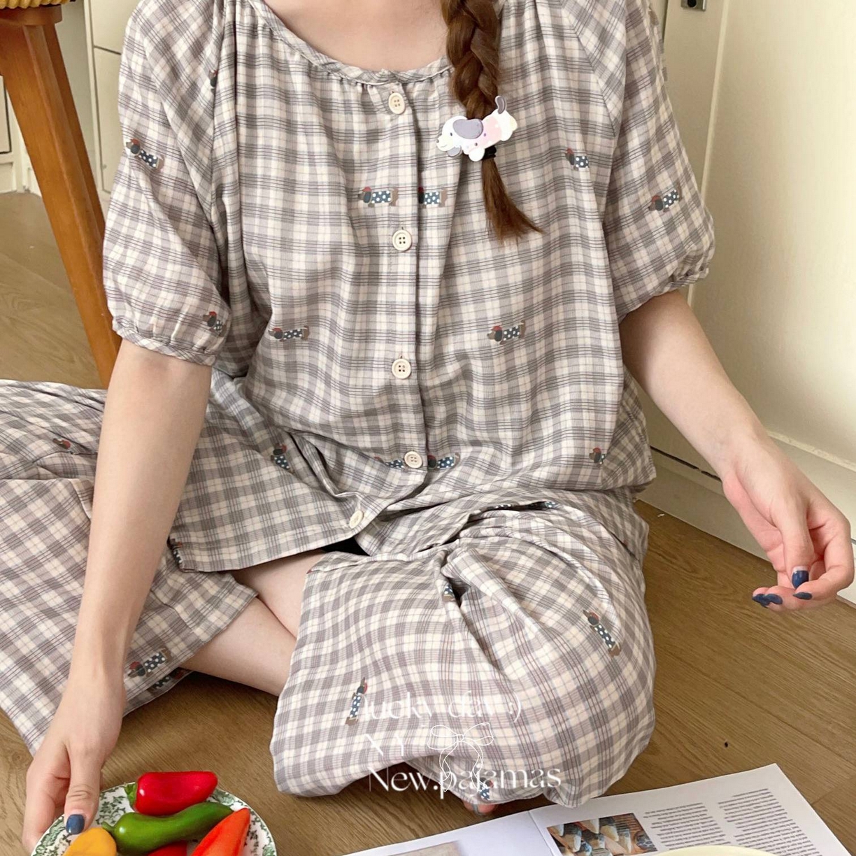 91家纺网 家纺一手货源 找家纺 （总）纽约生活 有氧纱韩系家居服圆领短袖长裤自带胸垫套装