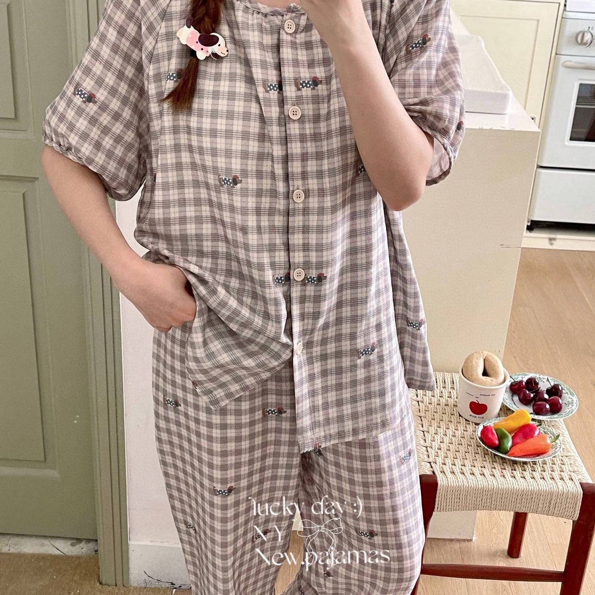 91家纺网 家纺一手货源 找家纺 （总）纽约生活 有氧纱韩系家居服圆领短袖长裤自带胸垫套装