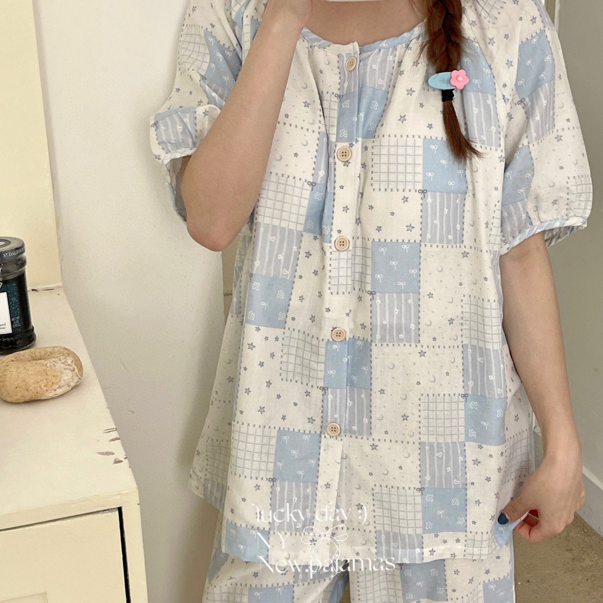 91家纺网 家纺一手货源 找家纺 纽约生活 有氧纱韩系家居服圆领短袖长裤自带胸垫套装 星空蓝