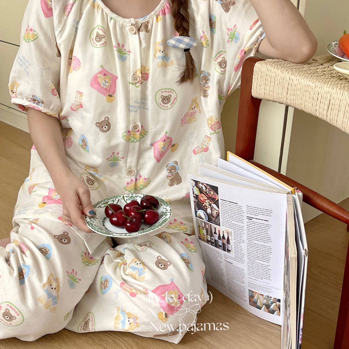 91家纺网 家纺一手货源 找家纺 纽约生活 有氧纱韩系家居服圆领短袖长裤自带胸垫套装 lucky小狗