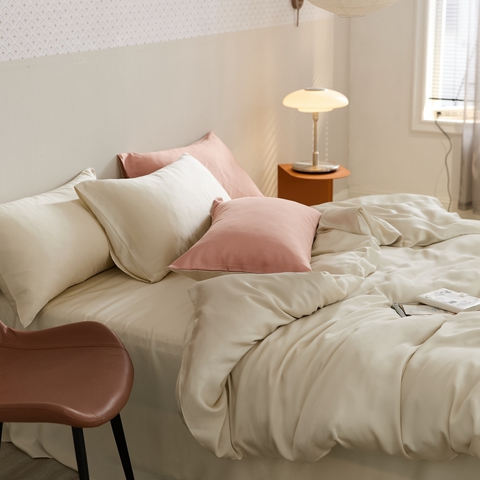 91家纺网 家纺一手货源 找家纺 2025新款A类奥地利进口60支兰精天丝莱赛尔轻奢纯色双拼四件套 极地白