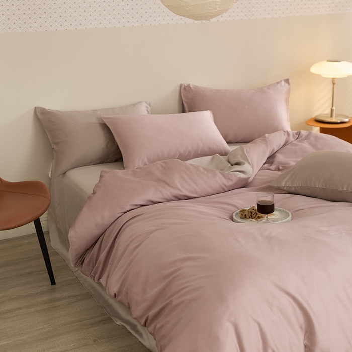 91家纺网 家纺一手货源 找家纺 2025新款A类奥地利进口60支兰精天丝莱赛尔轻奢纯色双拼四件套 满天星紫-曙光银