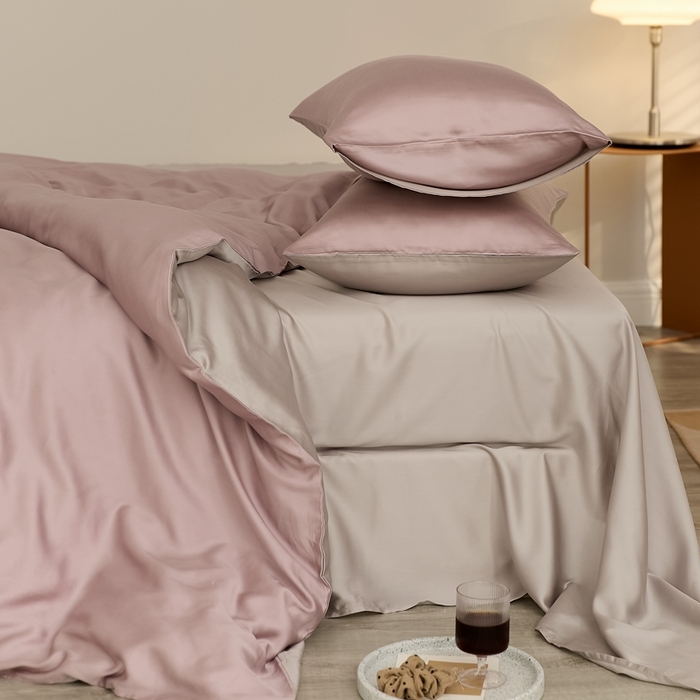 91家纺网 家纺一手货源 找家纺 2025新款A类奥地利进口60支兰精天丝莱赛尔轻奢纯色双拼四件套 满天星紫-曙光银