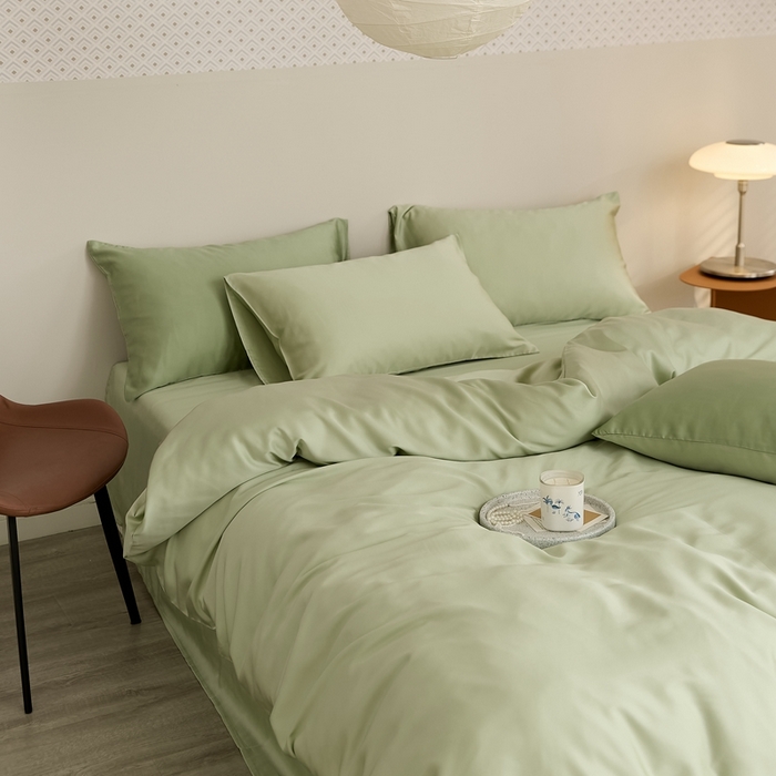 91家纺网 家纺一手货源 找家纺 2025新款A类奥地利进口60支兰精天丝莱赛尔轻奢纯色双拼四件套 嫩叶绿