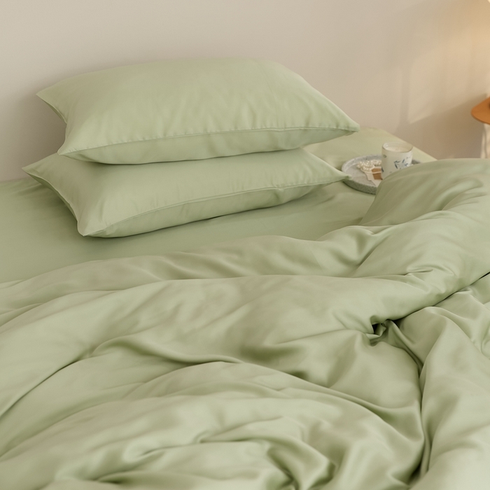 91家纺网 家纺一手货源 找家纺 2025新款A类奥地利进口60支兰精天丝莱赛尔轻奢纯色双拼四件套 嫩叶绿