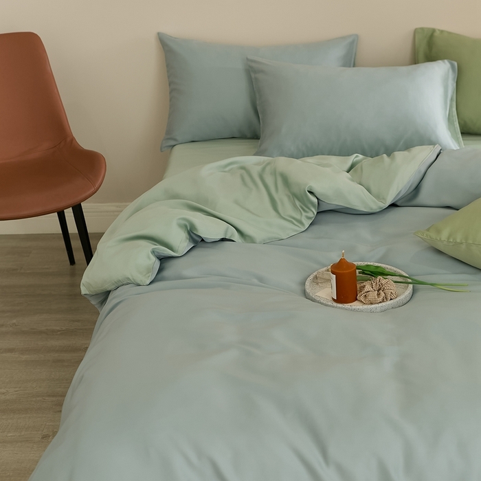 91家纺网 家纺一手货源 找家纺 2025新款A类奥地利进口60支兰精天丝莱赛尔轻奢纯色双拼四件套 天空蓝-浅艾绿