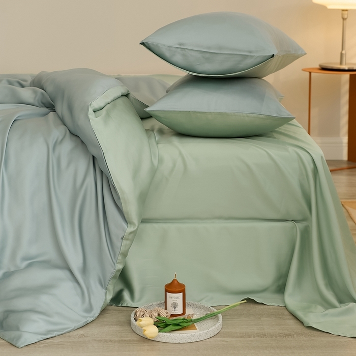 91家纺网 家纺一手货源 找家纺 2025新款A类奥地利进口60支兰精天丝莱赛尔轻奢纯色双拼四件套 天空蓝-浅艾绿