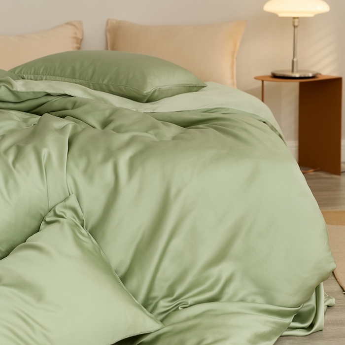 91家纺网 家纺一手货源 找家纺 2025新款A类奥地利进口60支兰精天丝莱赛尔轻奢纯色双拼四件套 香奈儿绿-嫩叶绿