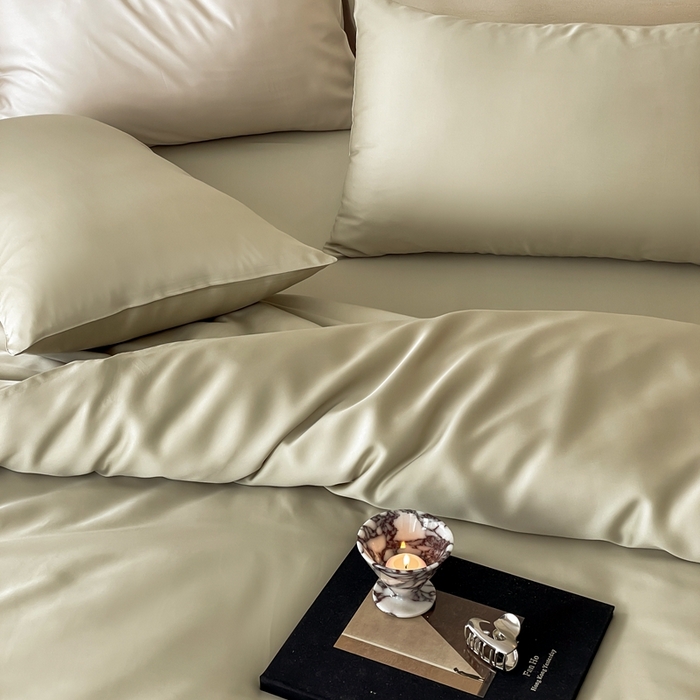 91家纺网 家纺一手货源 找家纺 2025新款A类奥地利进口60支兰精天丝莱赛尔轻奢纯色双拼四件套 烟轻绿