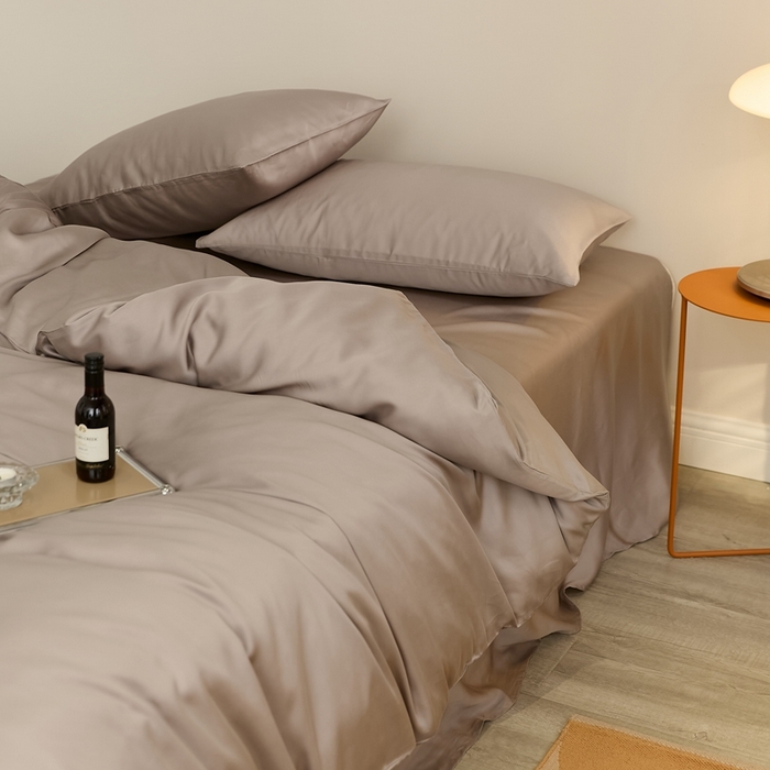 91家纺网 家纺一手货源 找家纺 2025新款A类奥地利进口60支兰精天丝莱赛尔轻奢纯色双拼四件套 岩石灰