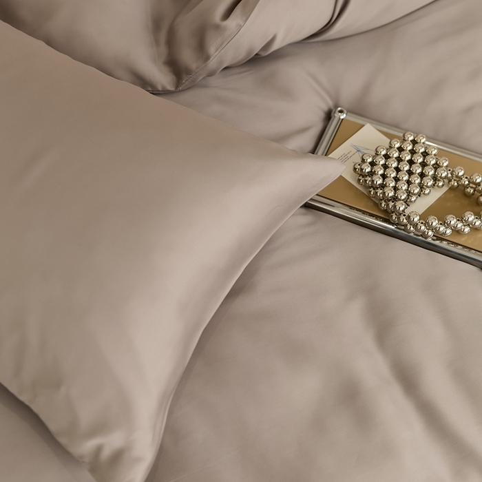 91家纺网 家纺一手货源 找家纺 2025新款A类奥地利进口60支兰精天丝莱赛尔轻奢纯色双拼四件套 岩石灰