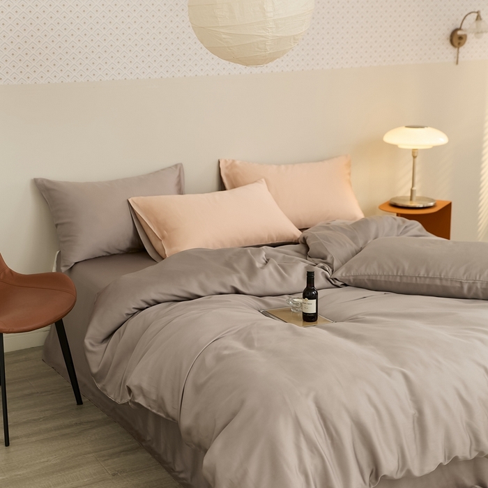 91家纺网 家纺一手货源 找家纺 2025新款A类奥地利进口60支兰精天丝莱赛尔轻奢纯色双拼四件套 岩石灰