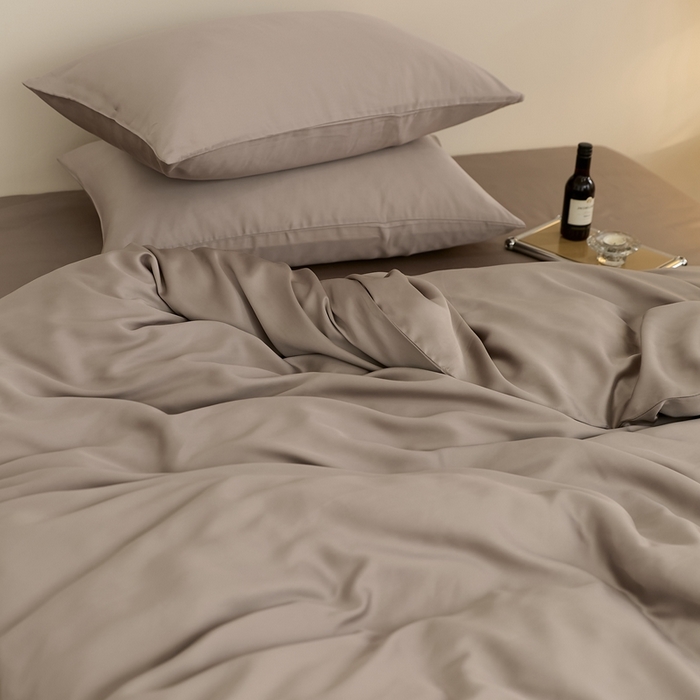 91家纺网 家纺一手货源 找家纺 2025新款A类奥地利进口60支兰精天丝莱赛尔轻奢纯色双拼四件套 岩石灰