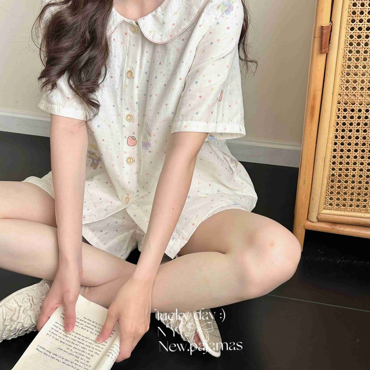 91家纺网 家纺一手货源 找家纺 纽约生活 2025新款甜美风娃娃领短袖短裤 彩波点小熊