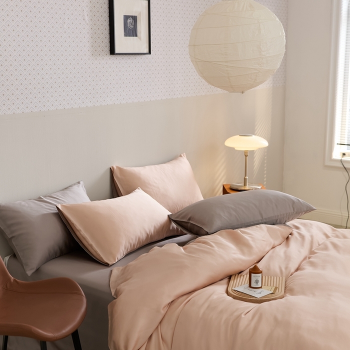 91家纺网 家纺一手货源 找家纺 2025新款A类奥地利进口60支兰精天丝莱赛尔轻奢纯色双拼四件套 月光色-岩石灰