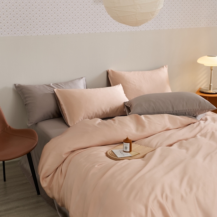 91家纺网 家纺一手货源 找家纺 2025新款A类奥地利进口60支兰精天丝莱赛尔轻奢纯色双拼四件套 月光色-岩石灰