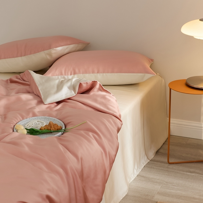 91家纺网 家纺一手货源 找家纺 2025新款A类奥地利进口60支兰精天丝莱赛尔轻奢纯色双拼四件套 芝芝桃桃-极地白