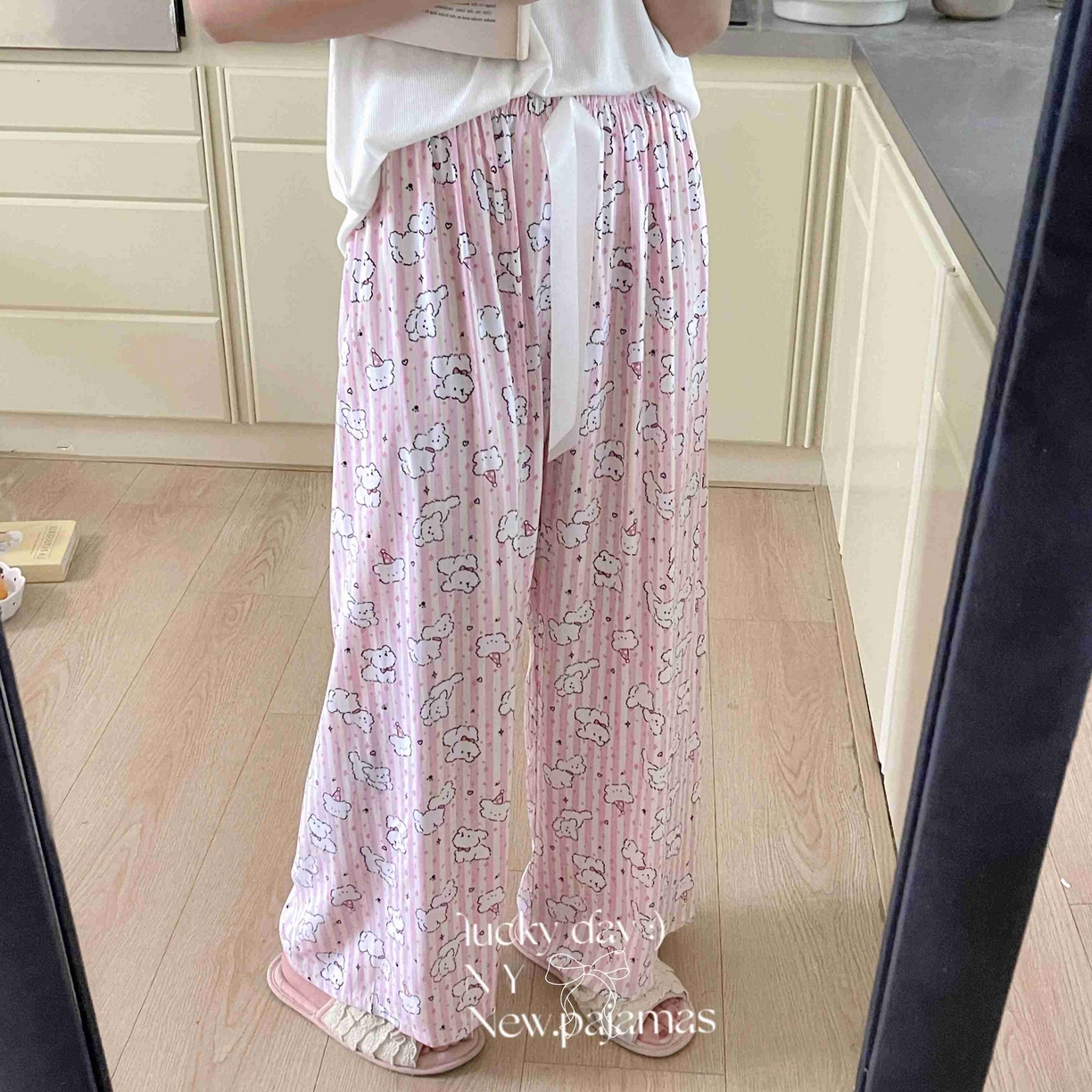 91家纺网 家纺一手货源 找家纺 纽约生活 2025新款人棉阔腿裤 粉条纹生日狗