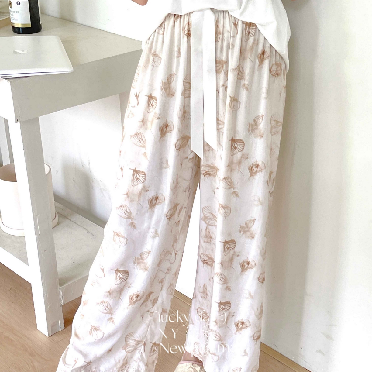 91家纺网 家纺一手货源 找家纺 纽约生活 2025新款人棉阔腿裤 幻蝶