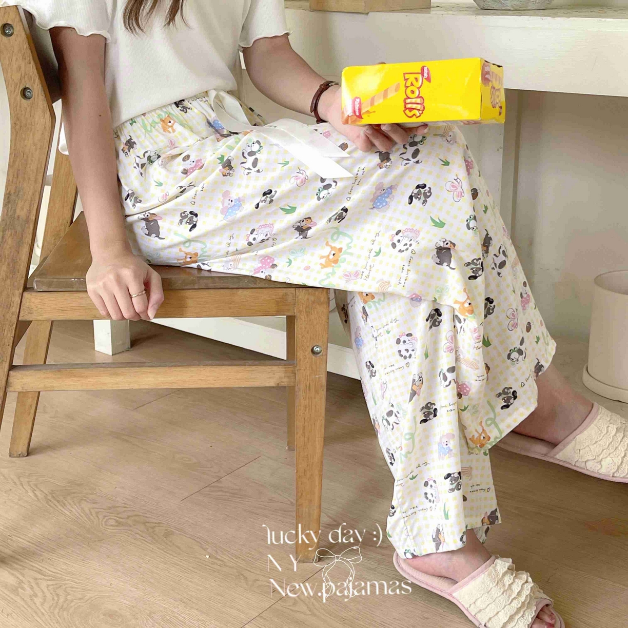 91家纺网 家纺一手货源 找家纺 纽约生活 2025新款人棉阔腿裤 黄格呆萌狗