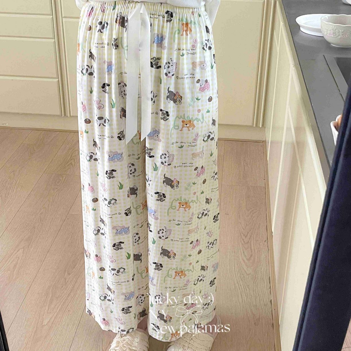 91家纺网 家纺一手货源 找家纺 纽约生活 2025新款人棉阔腿裤 黄格呆萌狗