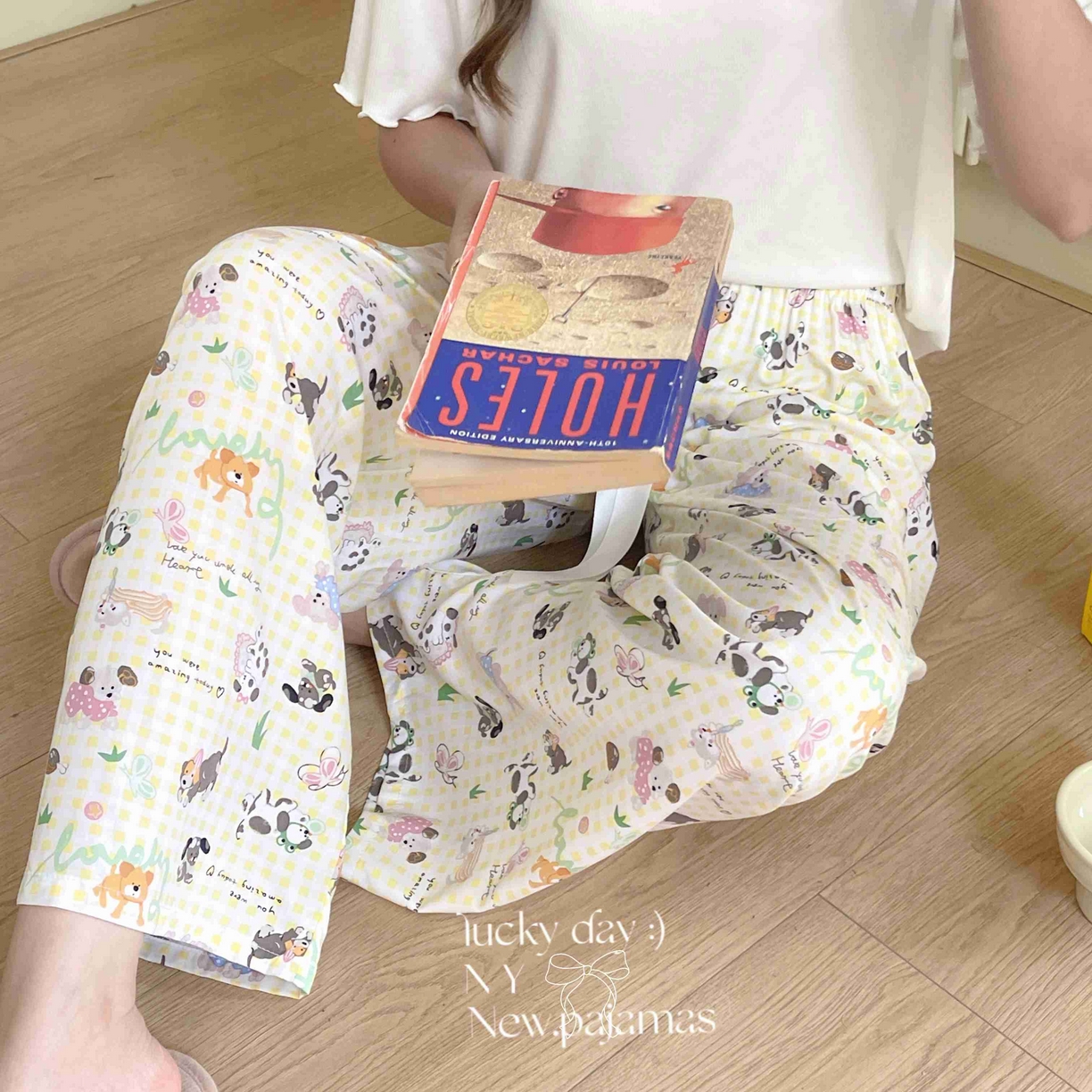 91家纺网 家纺一手货源 找家纺 纽约生活 2025新款人棉阔腿裤 黄格呆萌狗