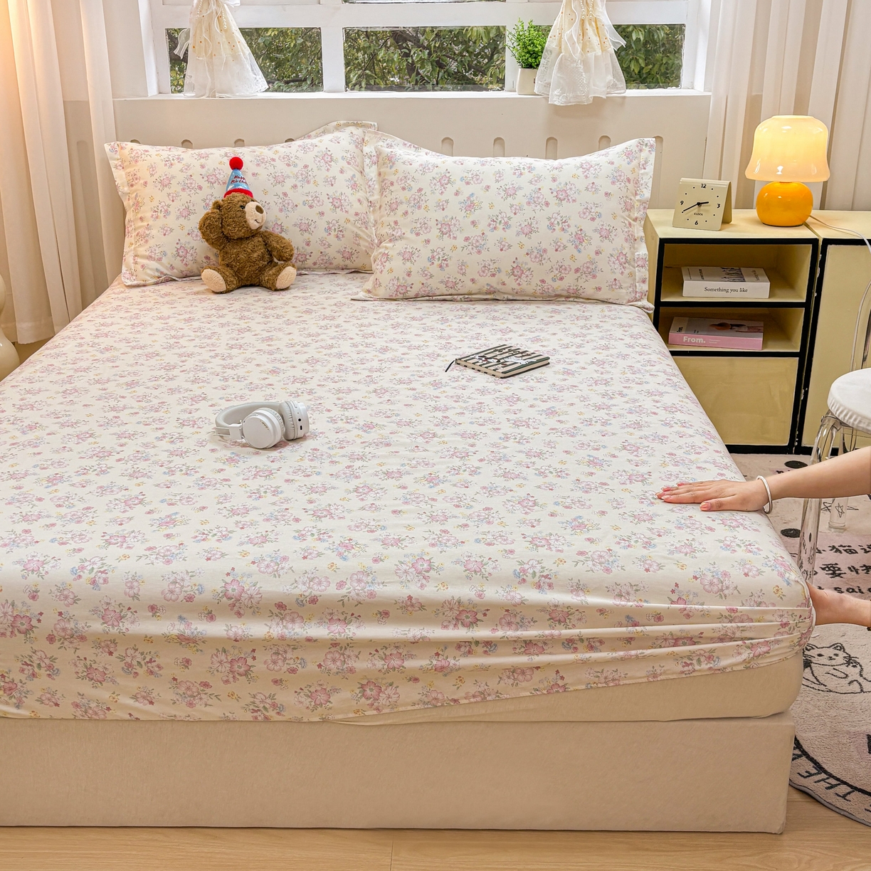 91家纺网 家纺一手货源 找家纺 大吉 2025新款全棉印花床笠 梦幻花园