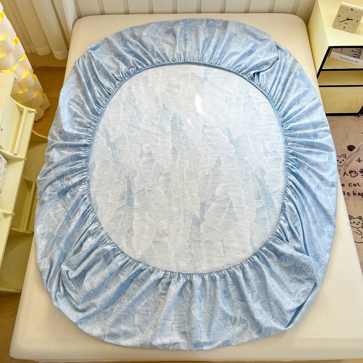 91家纺网 家纺一手货源 找家纺 大吉 2025新款全棉印花床笠 雨落芭蕉